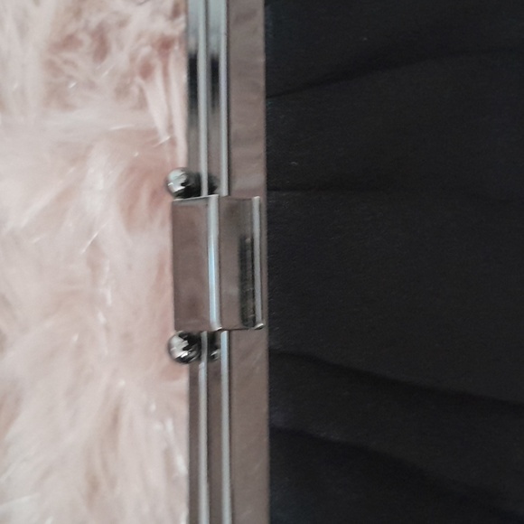 Beautiful Jessica MClintock Shoulder Bag - Picture 8 of 12